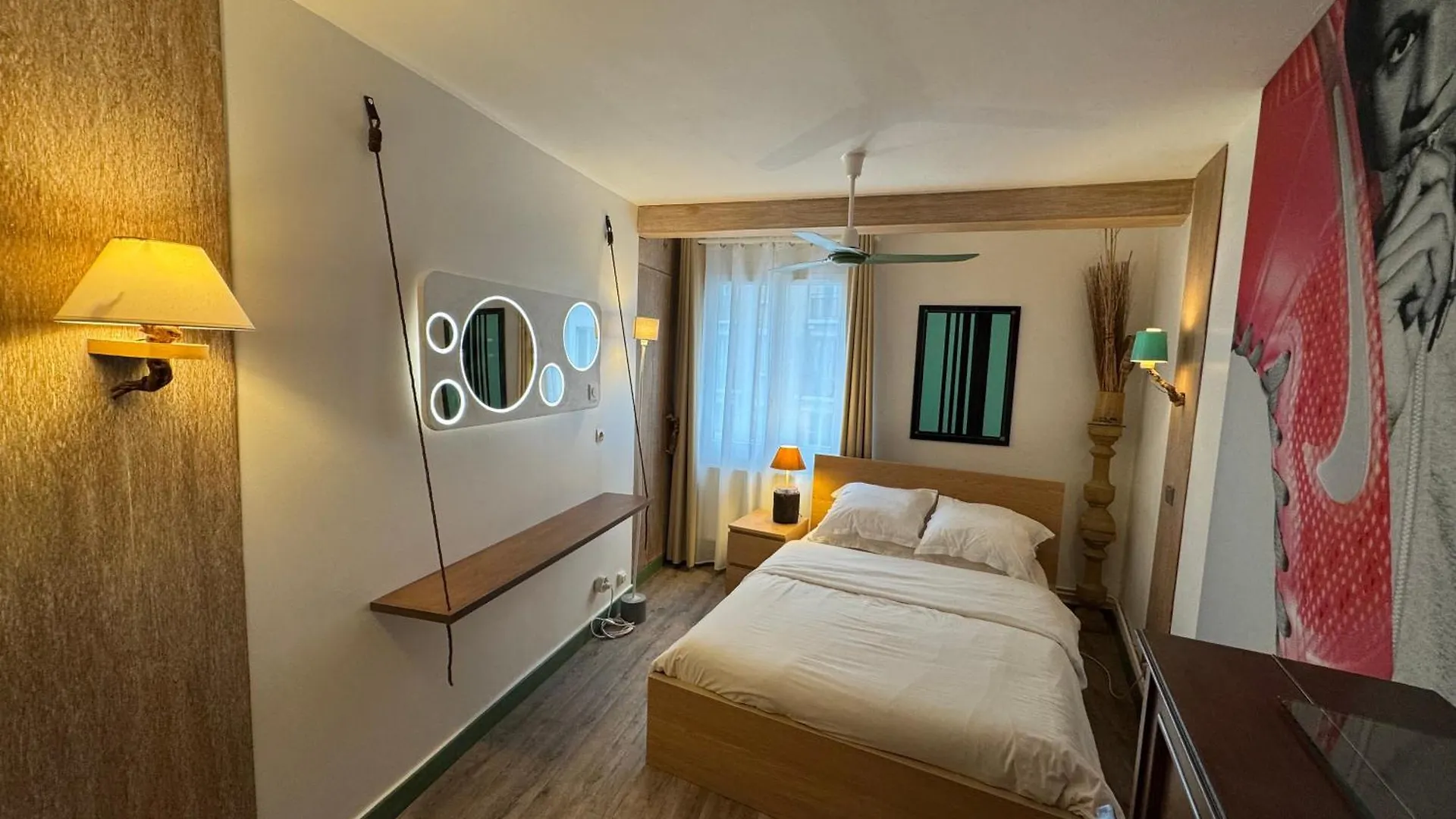 Red Flat Appartement Parijs
