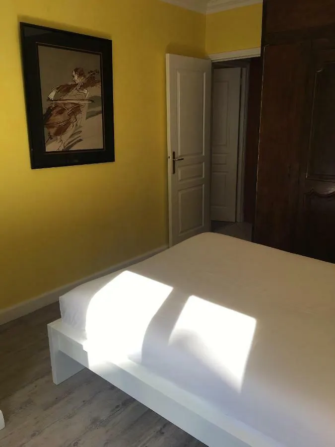 Appartement Red Flat Parijs